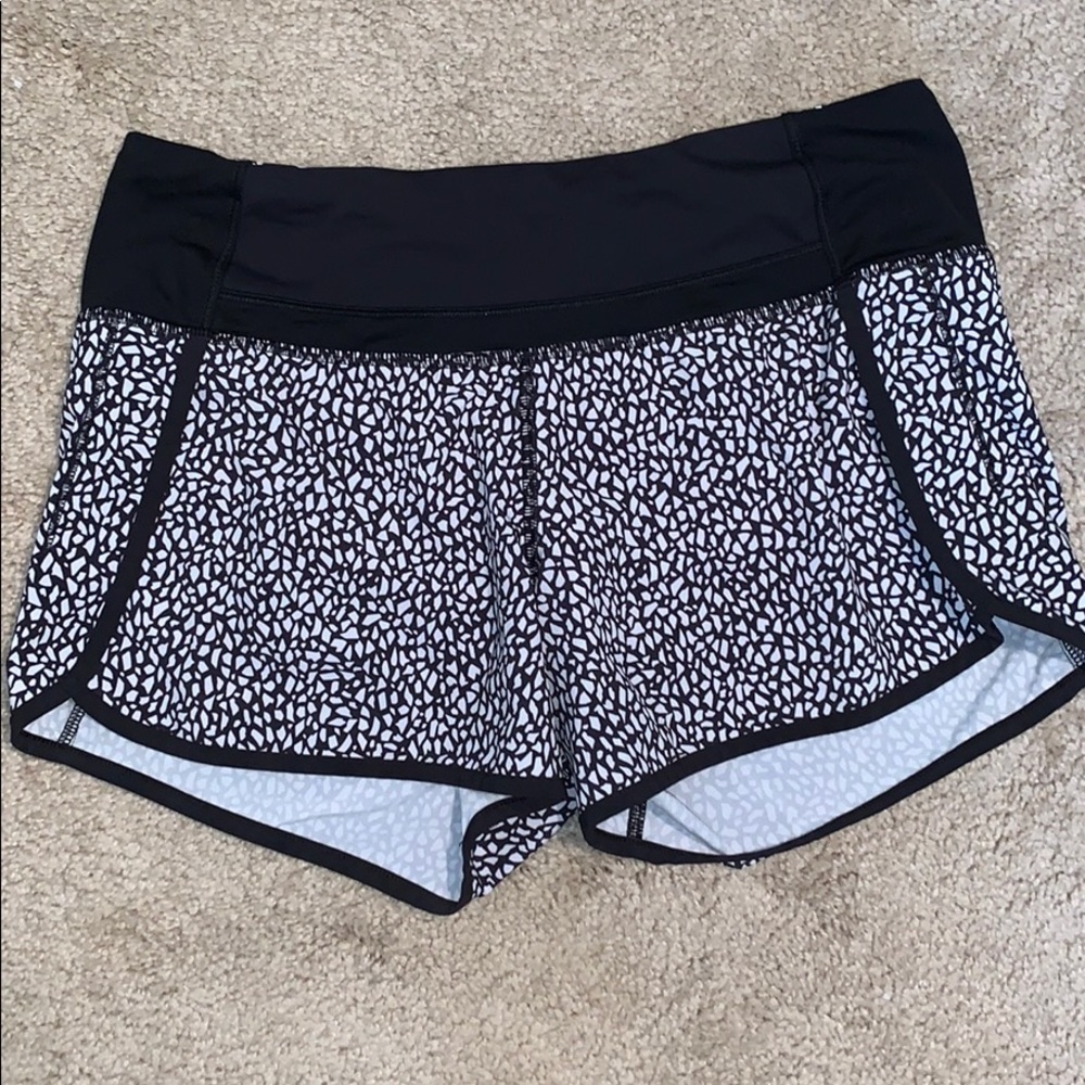 Lululemon Speed Up Short Size 4